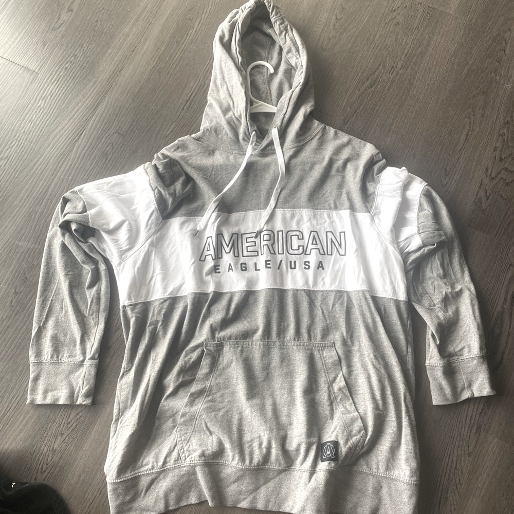 American eagle sweatshirt size large